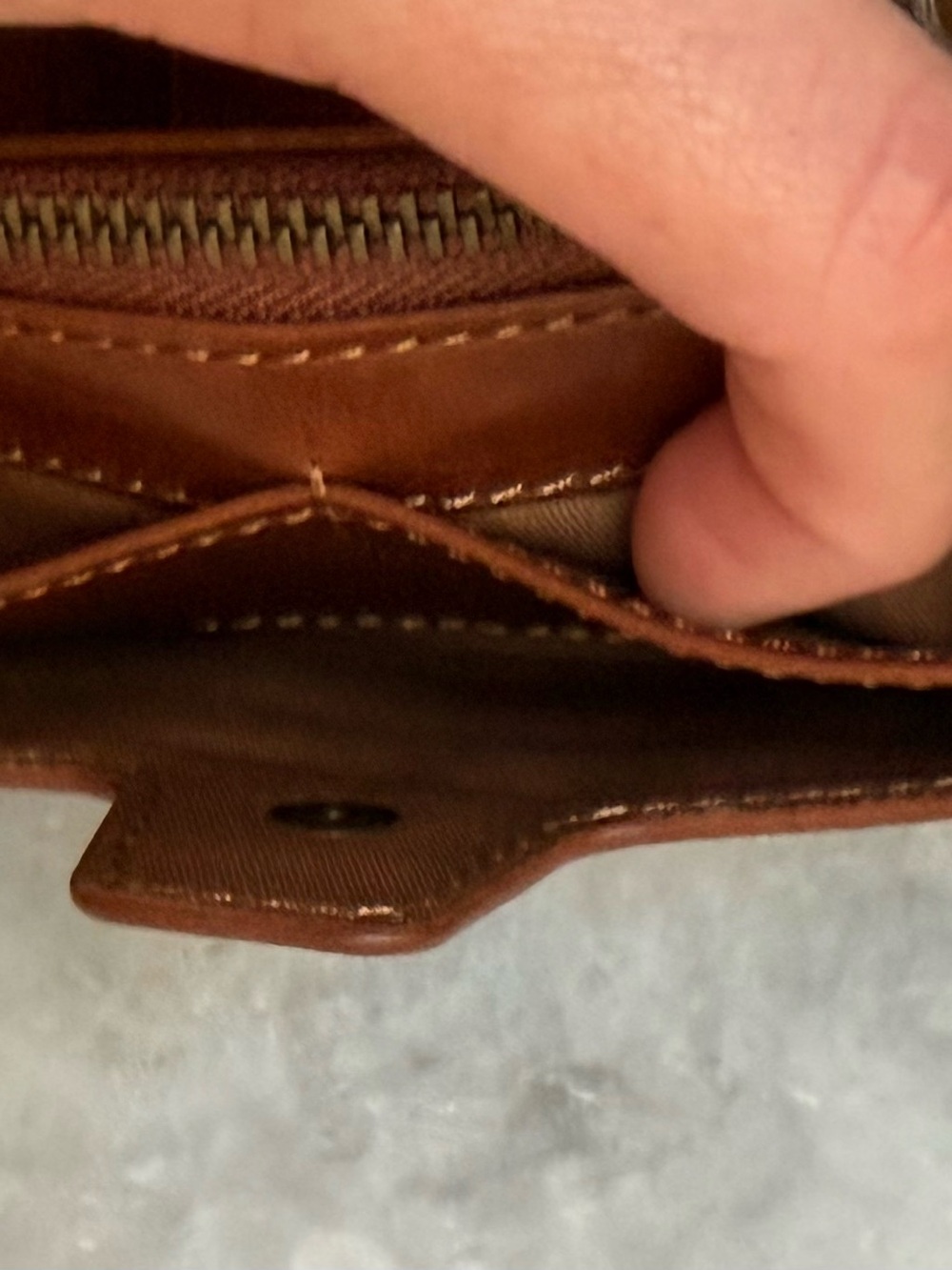 HOBO Dunn Continental Wallet in “Pecan Ridge” - Picture 9 of 13